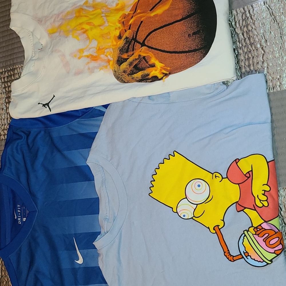Bundle of tshirts
